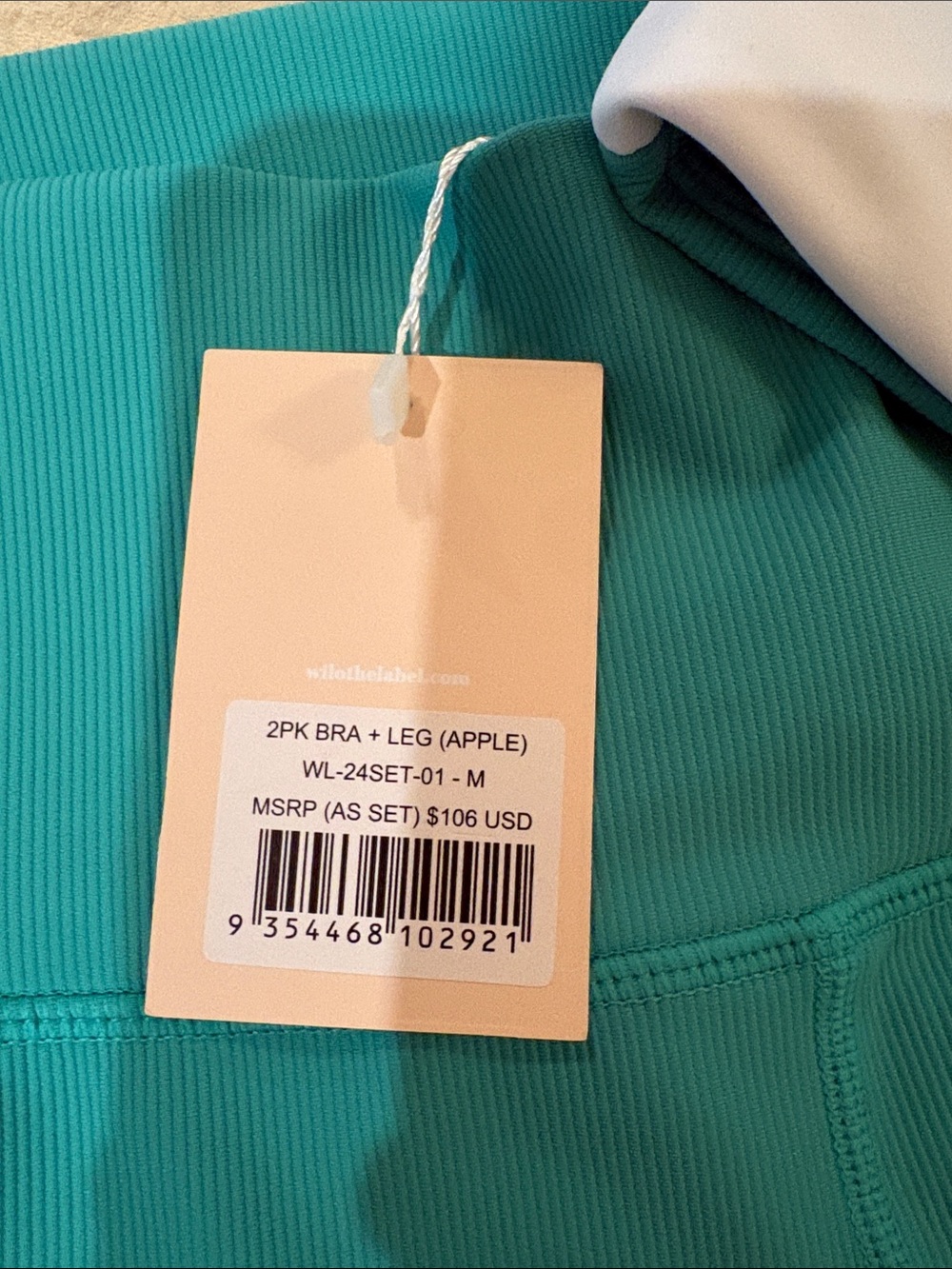Wilo the label workout set NWT size Medium - Picture 2 of 3
